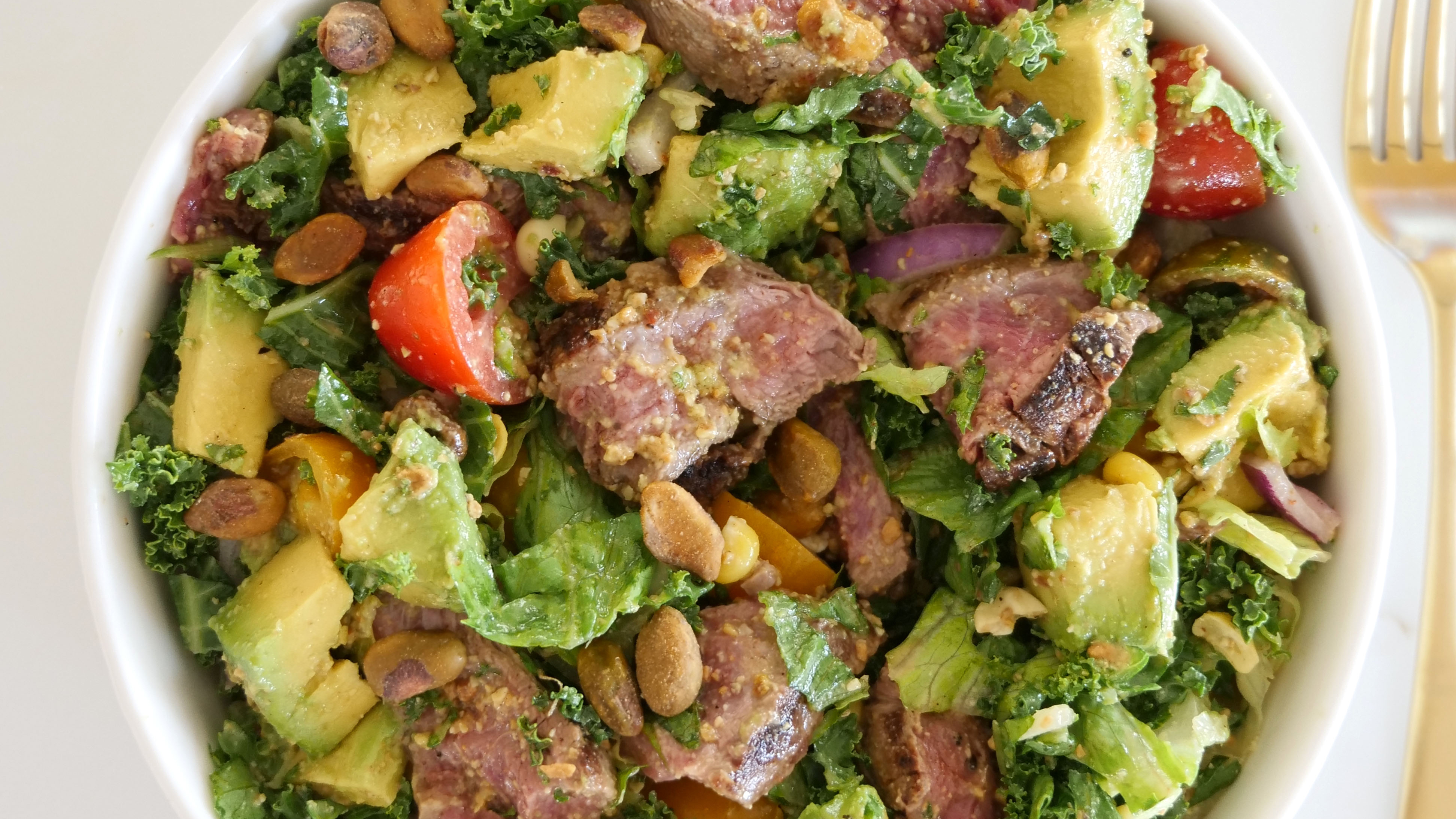 Grilled Summer Steak Salad with a Creamy Pistachio Dressing