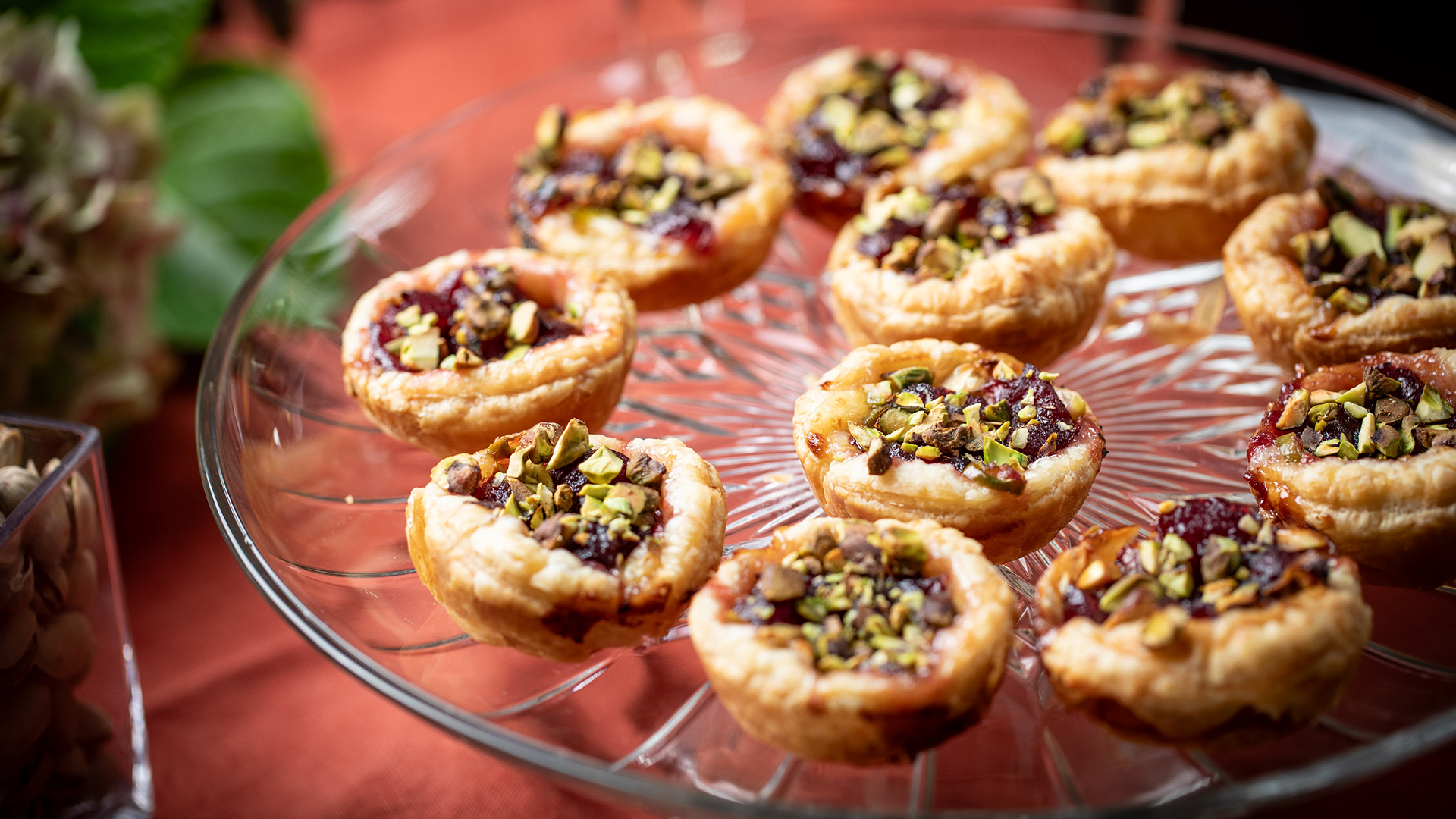 Pistachio Cranberry Brie Bites