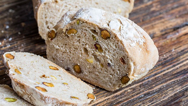 pistachio and yogurt bread