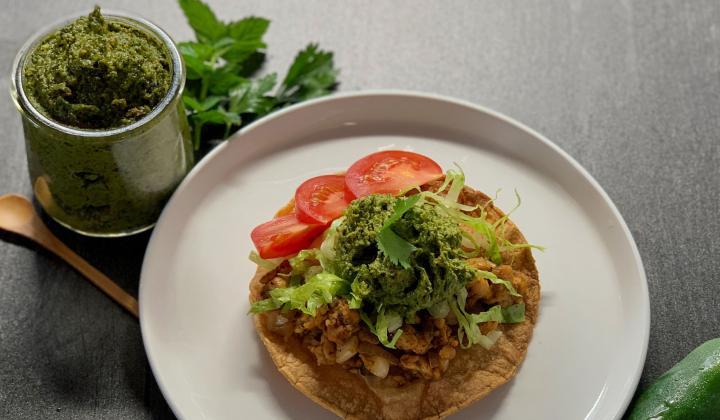 Tempeh Tostada con Pistachio Chimichurri 