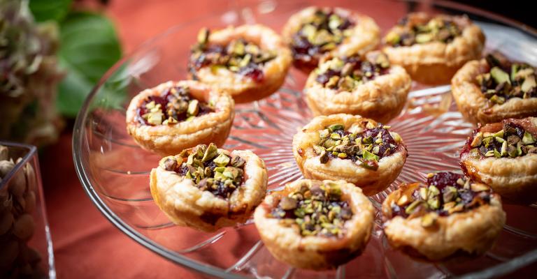 Pistachio Cranberry Brie Bites